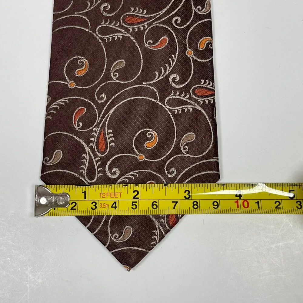 Vintage Van Heusen Necktie Tie Paisley Brown Stain Resistant Silk Hand Made 90s